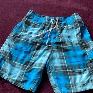 Men’s swim trunks size large